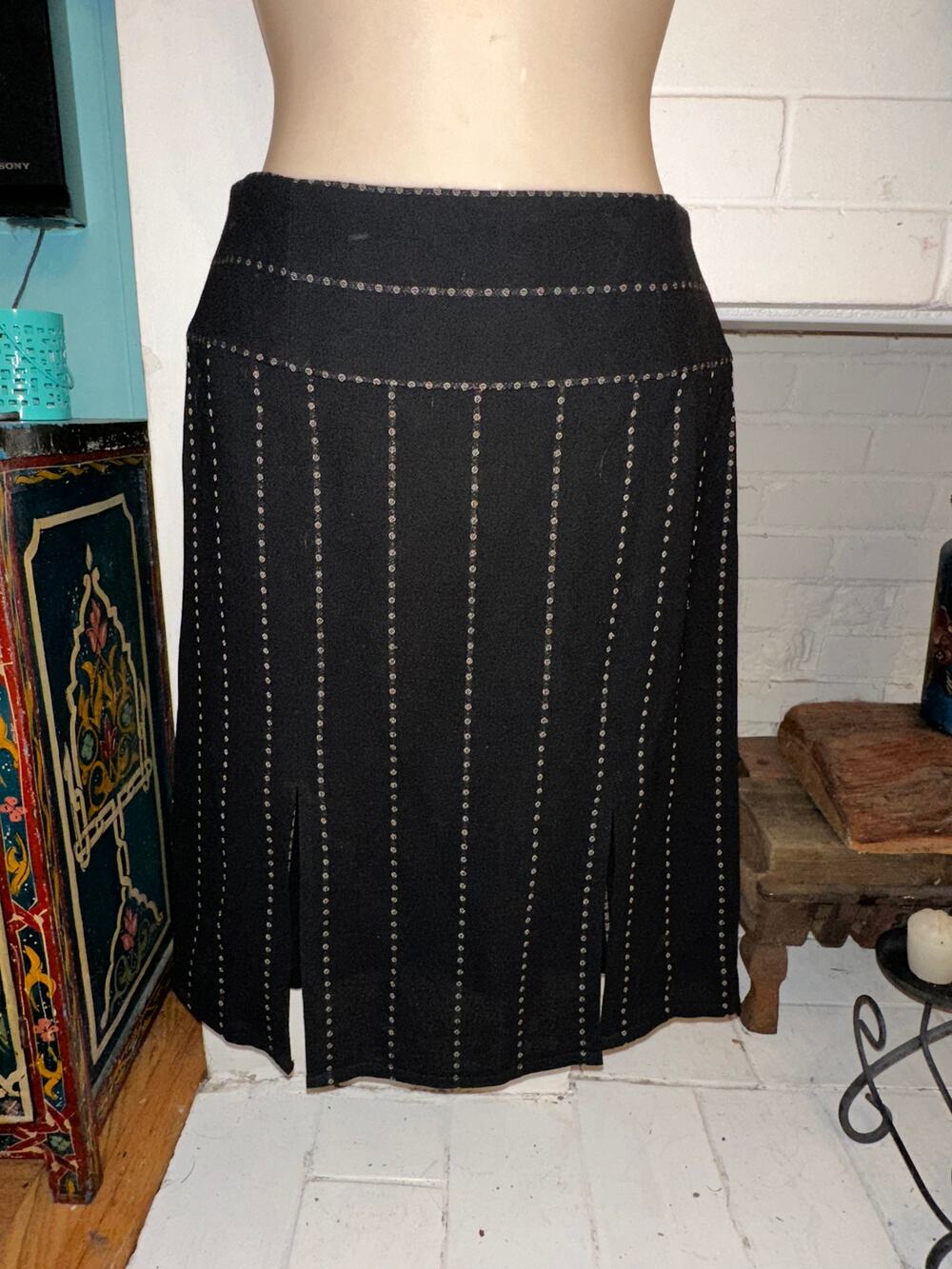 VINTAGE GIANFRANCO FERRE BLACK WOOL PANEL SKIRT ITALY 42 SIMPLE LUXURY!